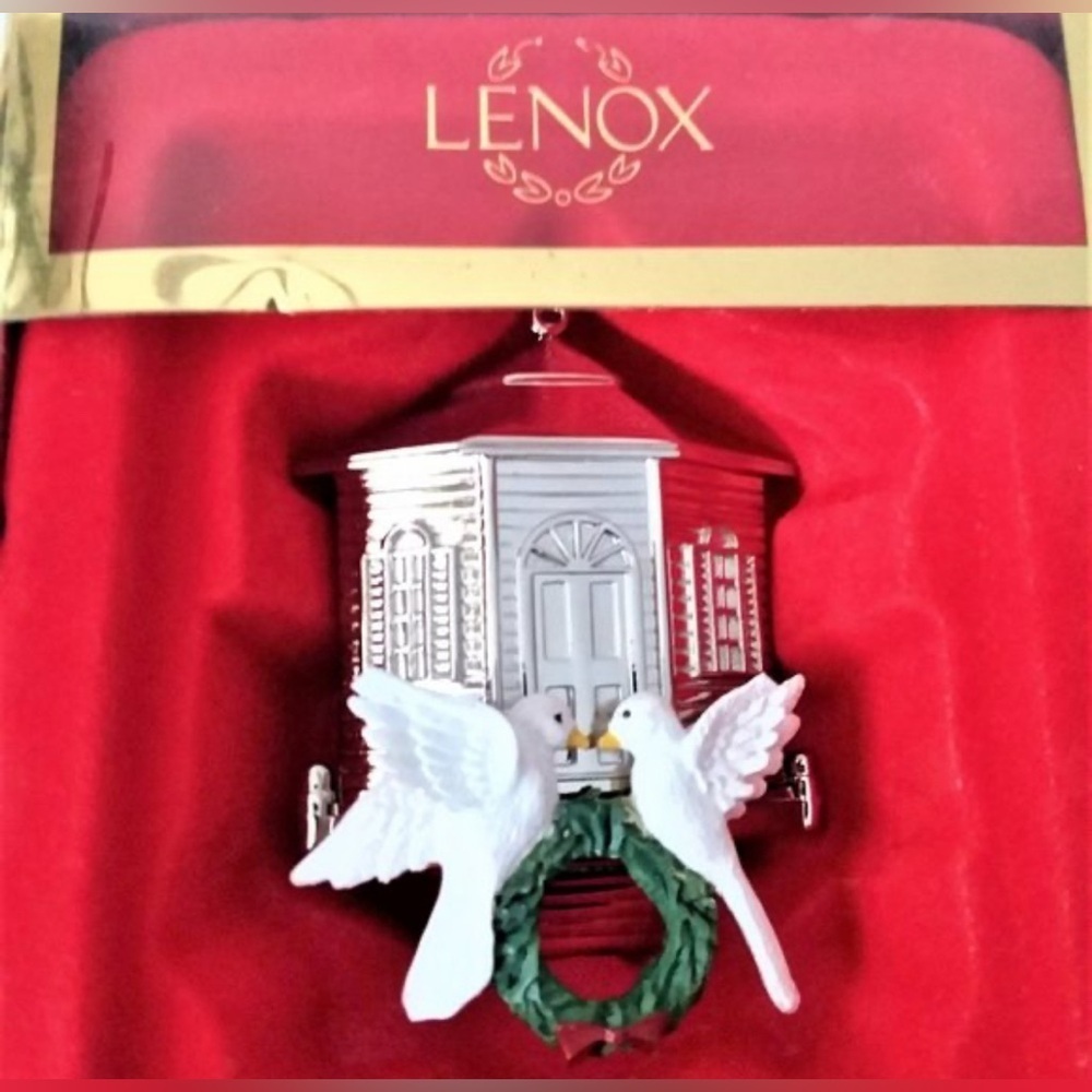 LENOX 2002 FROM OUR HOME TO YOURS SILVERPLATED ORNAMENT IN BOX